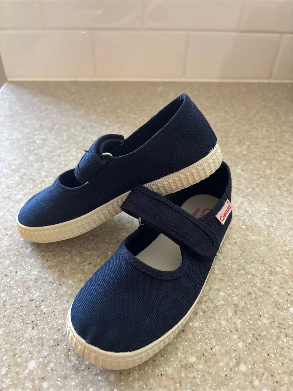 Cienta Navy Canvas Mary Jane Sneakers with Velcro Strap